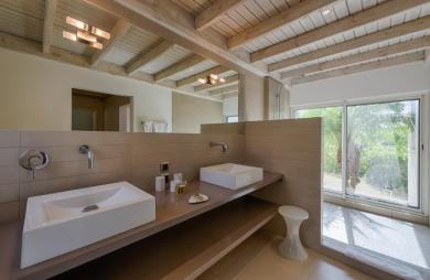 Propriété de 2 villas vue mer aux Terres Basses