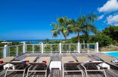Propriété de 2 villas vue mer aux Terres Basses