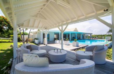 Propriété de 2 villas vue mer aux Terres Basses