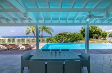 Propriété de 2 villas vue mer aux Terres Basses