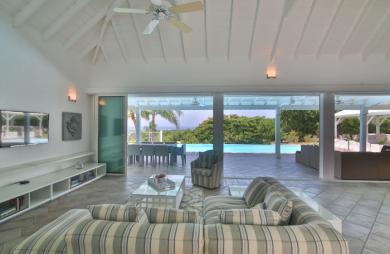 Propriété de 2 villas vue mer aux Terres Basses