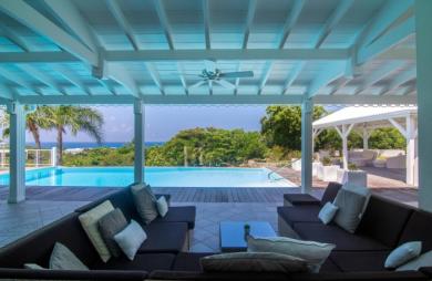 Propriété de 2 villas vue mer aux Terres Basses