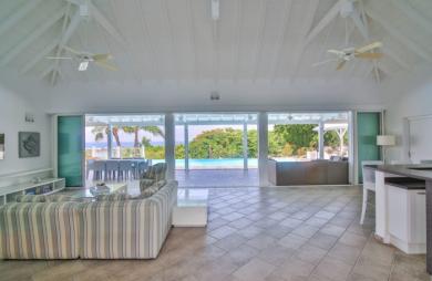 Propriété de 2 villas vue mer aux Terres Basses