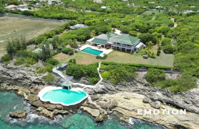 Propriété exclusive aux Terres Basses - Villa de 6 chambres vue mer avec une piscine d