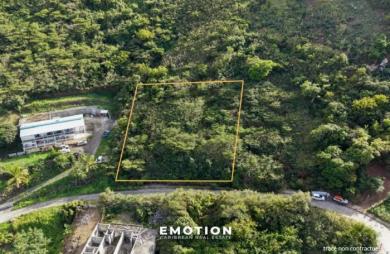 Terrain constructible 1 680m2 - vue mer Haut Concordia