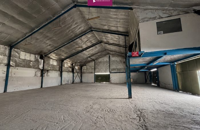 Location Entrepot 97139
