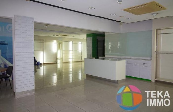 Location Local commercial 97440