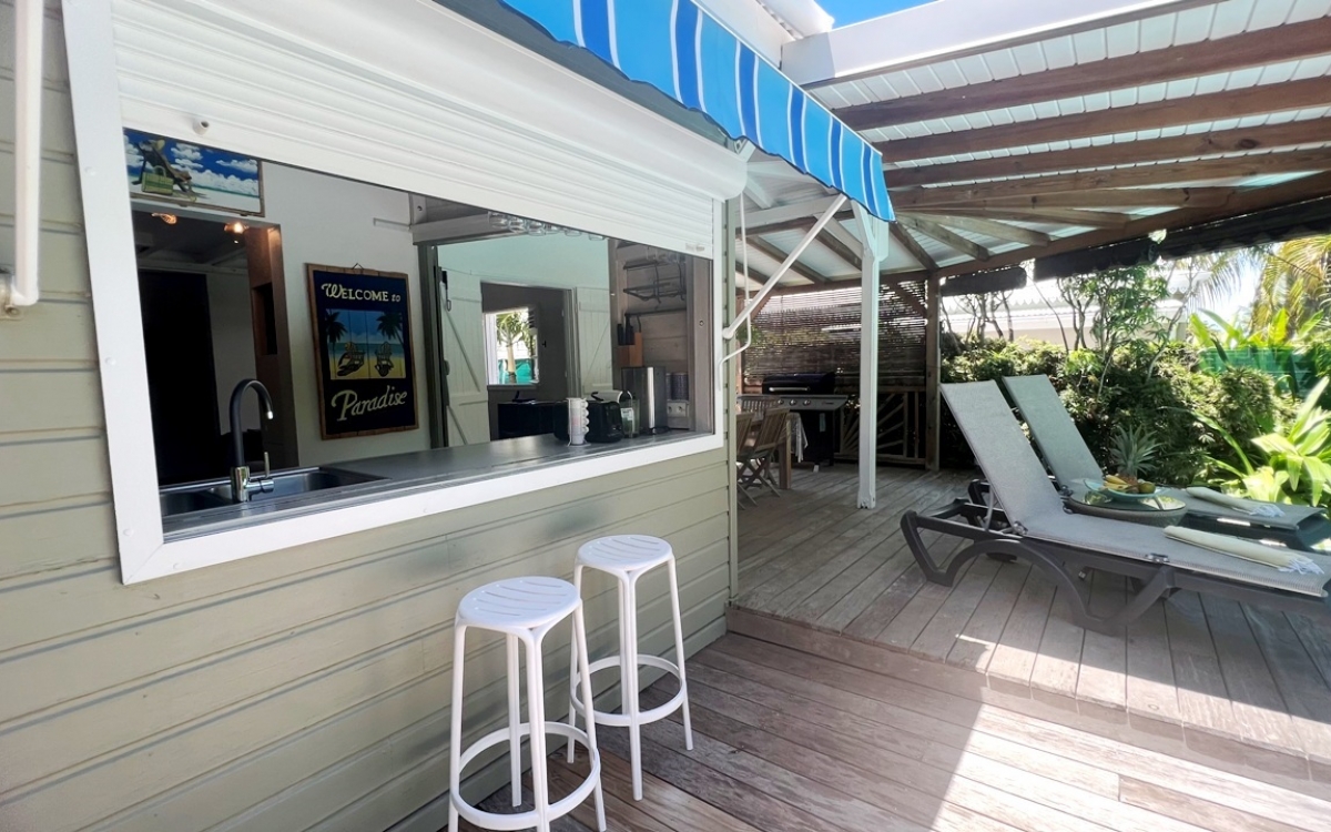 Maison de test avec piscine et jardin