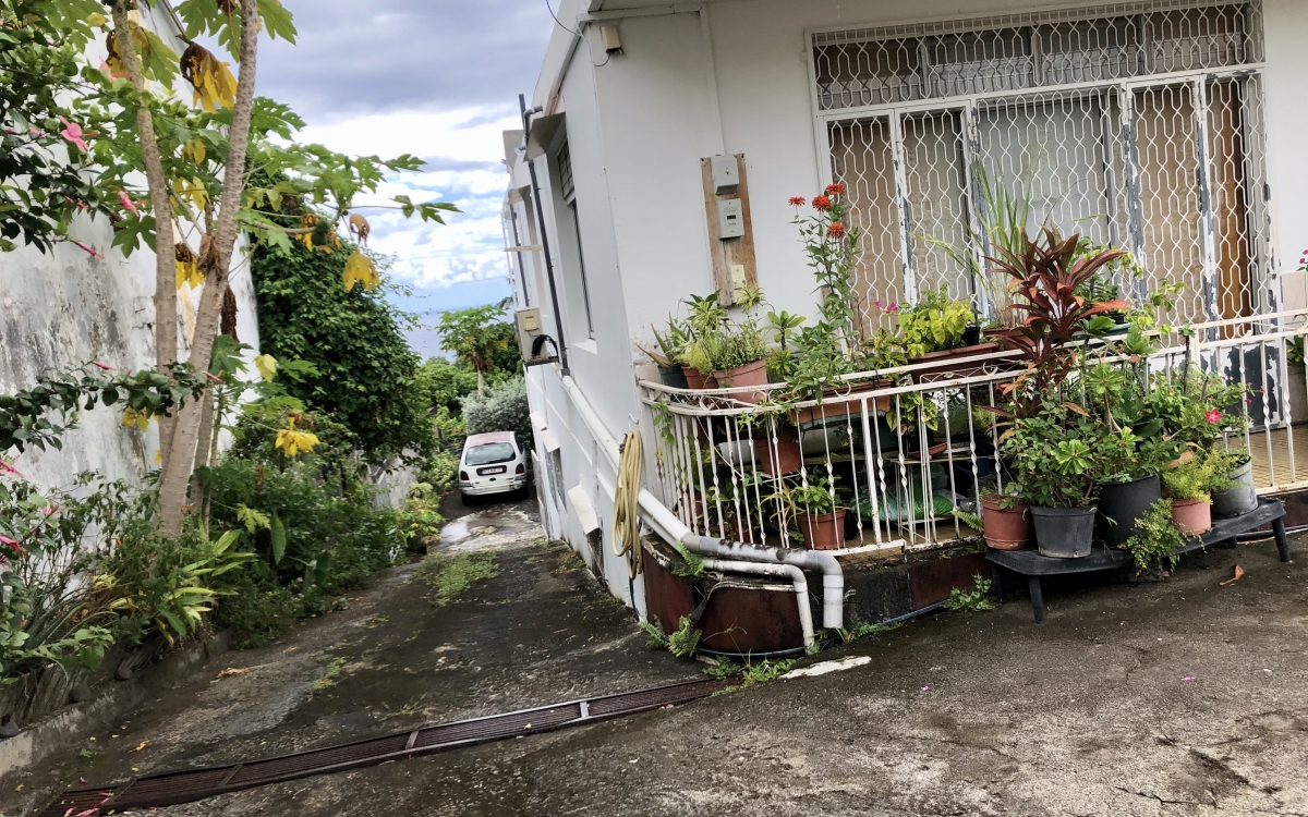 Lot de 3 appartements à Basse-Terre 