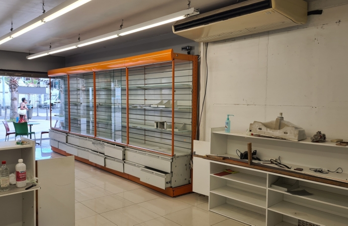 Local commercial de 55 m2 idéalement situé.