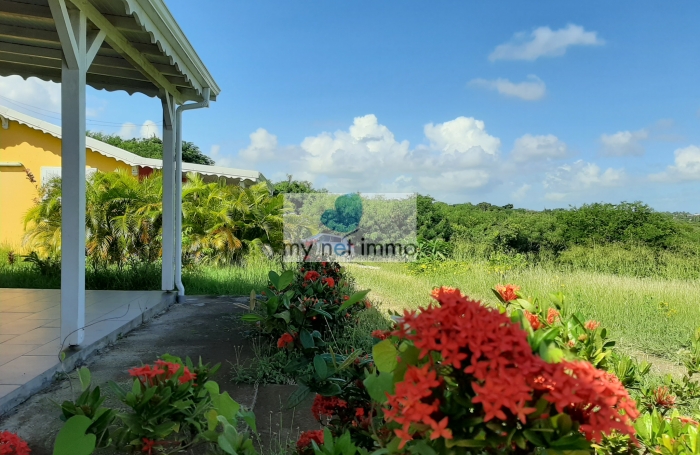 SAINT-FRANCOIS - CHARMANTE MAISON T3 MEUBLEE - SECTEUR CALME