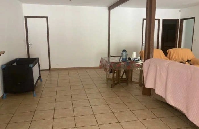 Vente Maison 157.75m&sup2; 5 pi&#232;ces Petit-Bourg
