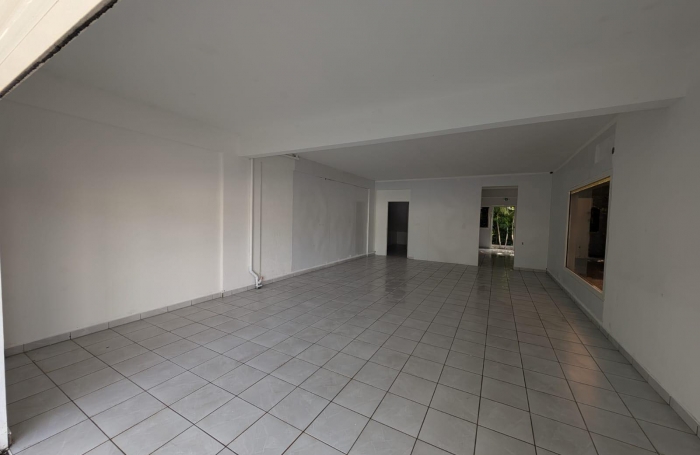 LOCAL COMMERCIAL DE 75M2 EN CENTRE VILLE