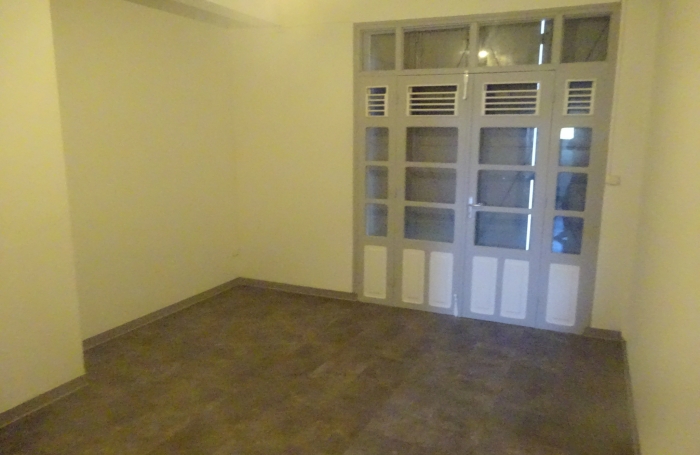 BASSE TERRE SPECIAL ETUDIANT APPARTEMENT MEUBLE EN CO LOCATION