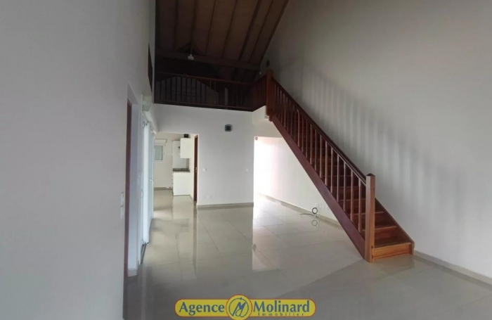 Location Maison 149m&sup2; 4 pi&#232;ces Sainte Anne