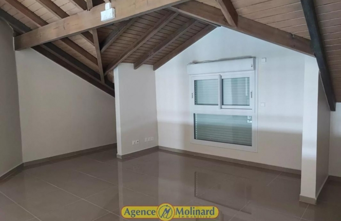 Location Maison 149m&sup2; 4 pi&#232;ces Sainte Anne