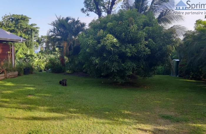 TROIS-RIVIERES, Villa T5 avec Jardin Arboré et Bassin Naturel, dans un Havre de Paix