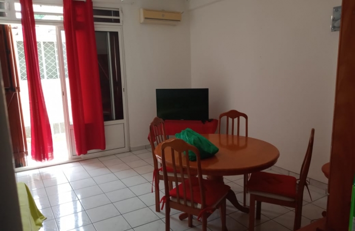 BEL APPARTEMENT T3 MEUBLE