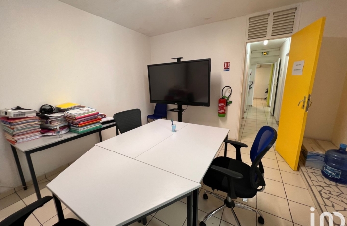 Vente Bureaux 86m&sup2; Baie Mahault