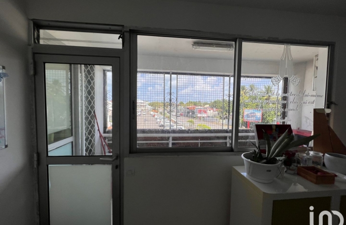 Vente Bureaux 86m&sup2; Baie Mahault