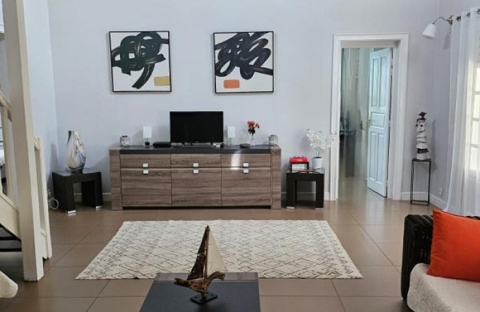 Location Maison 117m&sup2; 5 pi&#232;ces Gosier