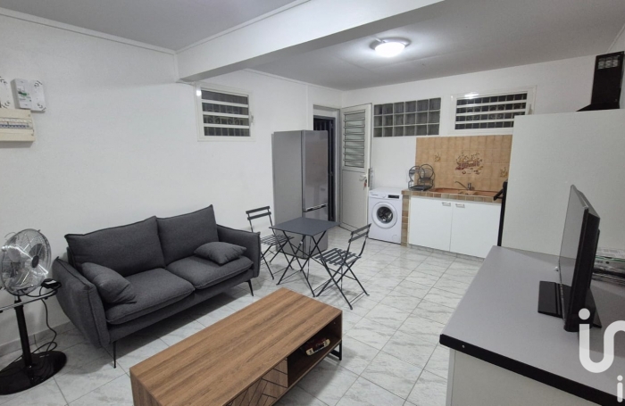 Location Appartement 97120