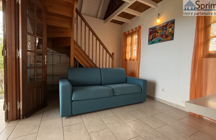 DESHAIES - MAISON avec bungalows - Piscine - Vue sur la mer et île de Montserrat