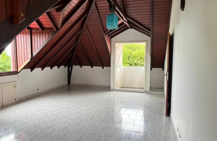 Location Maison 194.58m&sup2; 5 pi&#232;ces Capesterre Belle Eau