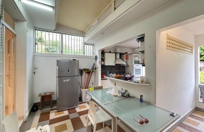 Vente Maison 197.8m&sup2; 3 pi&#232;ces Basse-Terre