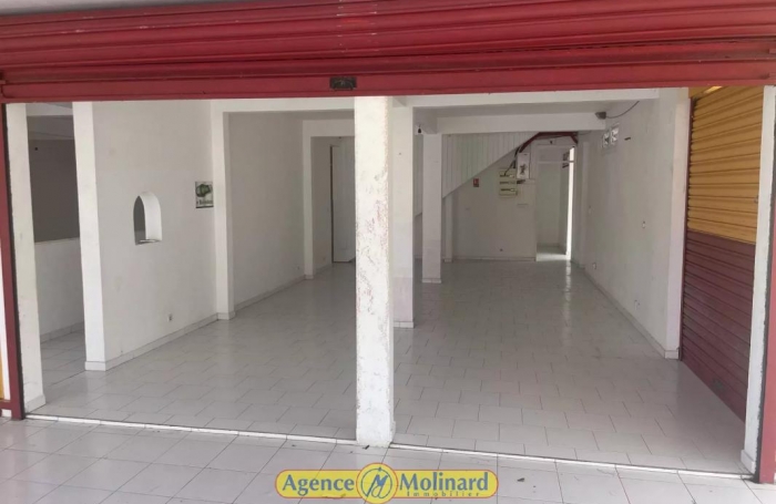 Location Local commercial 300m&sup2; Anse-Bertrand