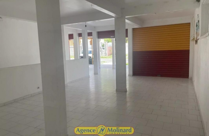 Location Local commercial 300m&sup2; Anse-Bertrand