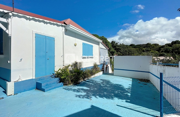 Location Divers 398m² Basse-Terre