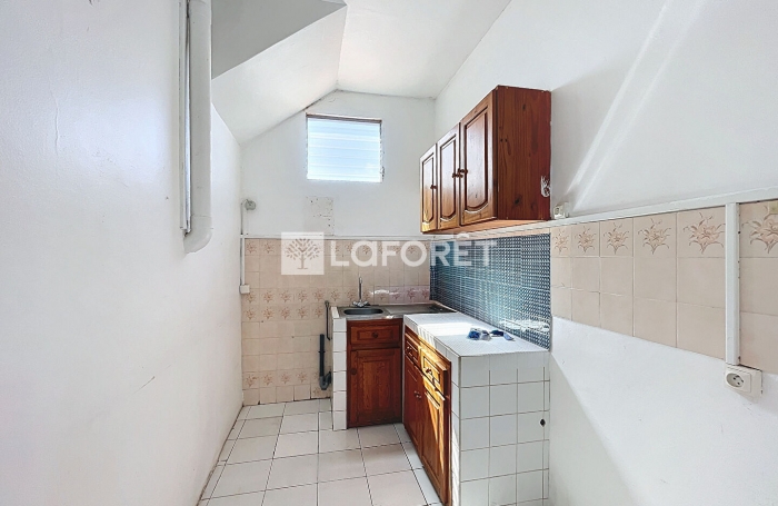 Location Divers 398m² Basse-Terre