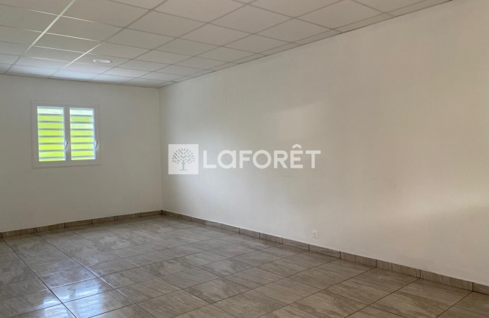 Location Bureaux 29m² Saint François