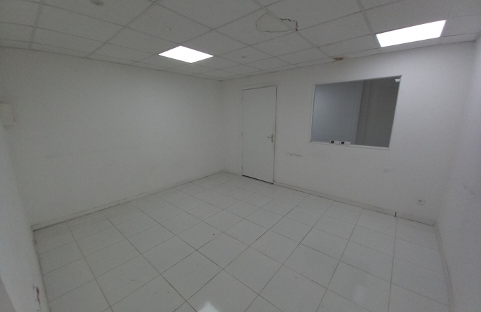 Location Bureaux 42m² Baie Mahault