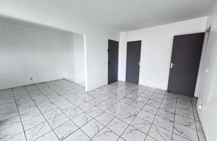 Location Appartement 97139