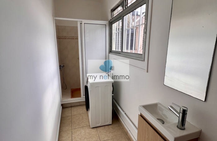 Appartement T3 meublé bourg de Baie-Mahault