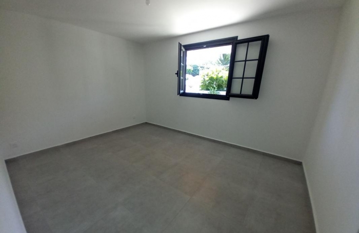 Location Maison 92m&sup2; 4 pi&#232;ces Gosier