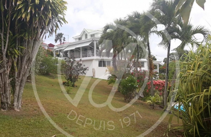 Vente Maison 292m&sup2; 6 pi&#232;ces Les Abymes