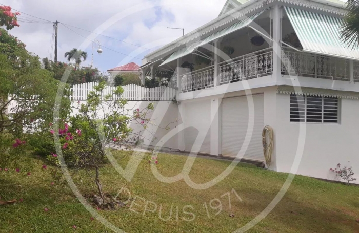 Vente Maison 292m&sup2; 6 pi&#232;ces Les Abymes