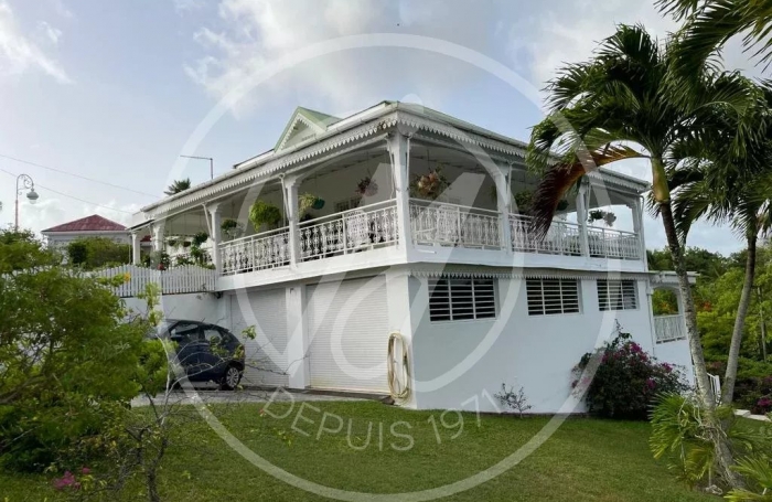 Vente Maison 292m&sup2; 6 pi&#232;ces Les Abymes