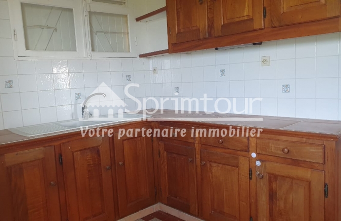 GOURBEYRE/ PALMISTE - Appartement T4 Non meublé - Non climatisé - Vue Mer et montagne