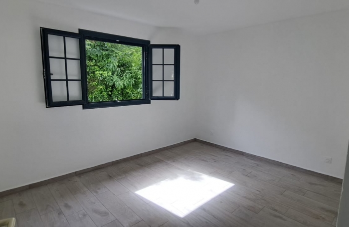 Location Maison 92m&sup2; 4 pi&#232;ces Gosier