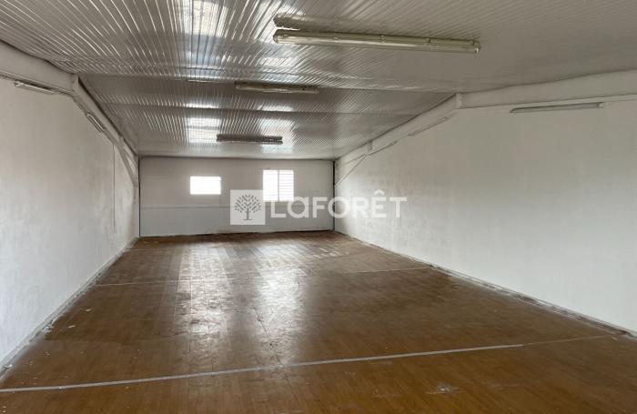 Location Local commercial 88m² Baie Mahault