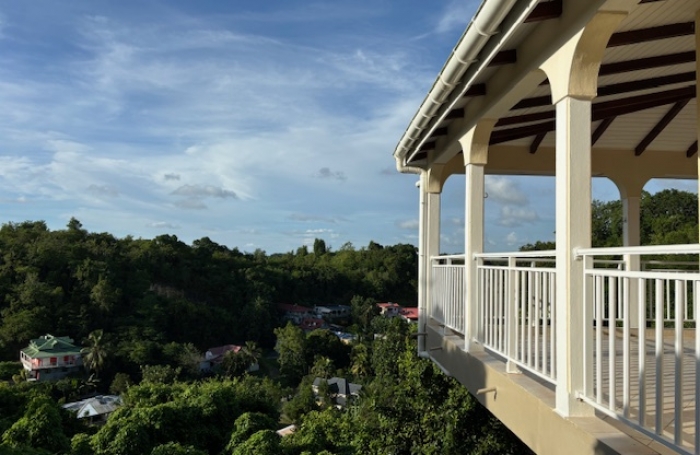 Maison 4 pièces + Mezzanine - Le Gosier