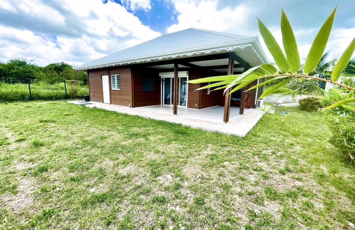 Villa  meublée de 4 Pièces- Sainte-Rose  - LONGFORT IMMOBILIER