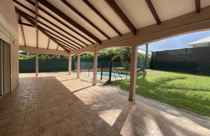 VILLA T4 AVEC PISCINE HOUELBOURG/MOUDONG