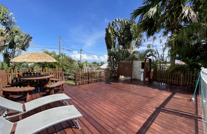 PROPRIETE MAISON T5 VUE MER + GITE T3 AVEC MEZZANINE + PISCINE CAPESTERRE-BELLE-EAU
