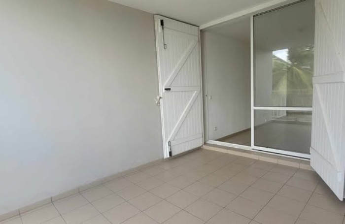 À acheter 175000 € à Sainte-Anne : grand appartement