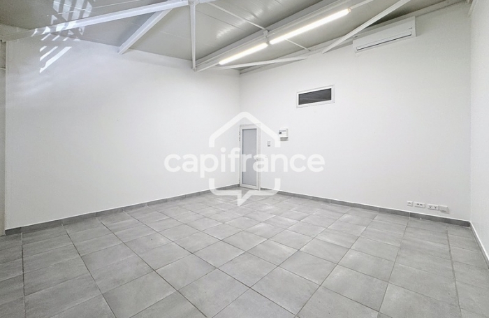 Location Bureaux 31m&sup2; 1 pi&#232;ce Baie Mahault